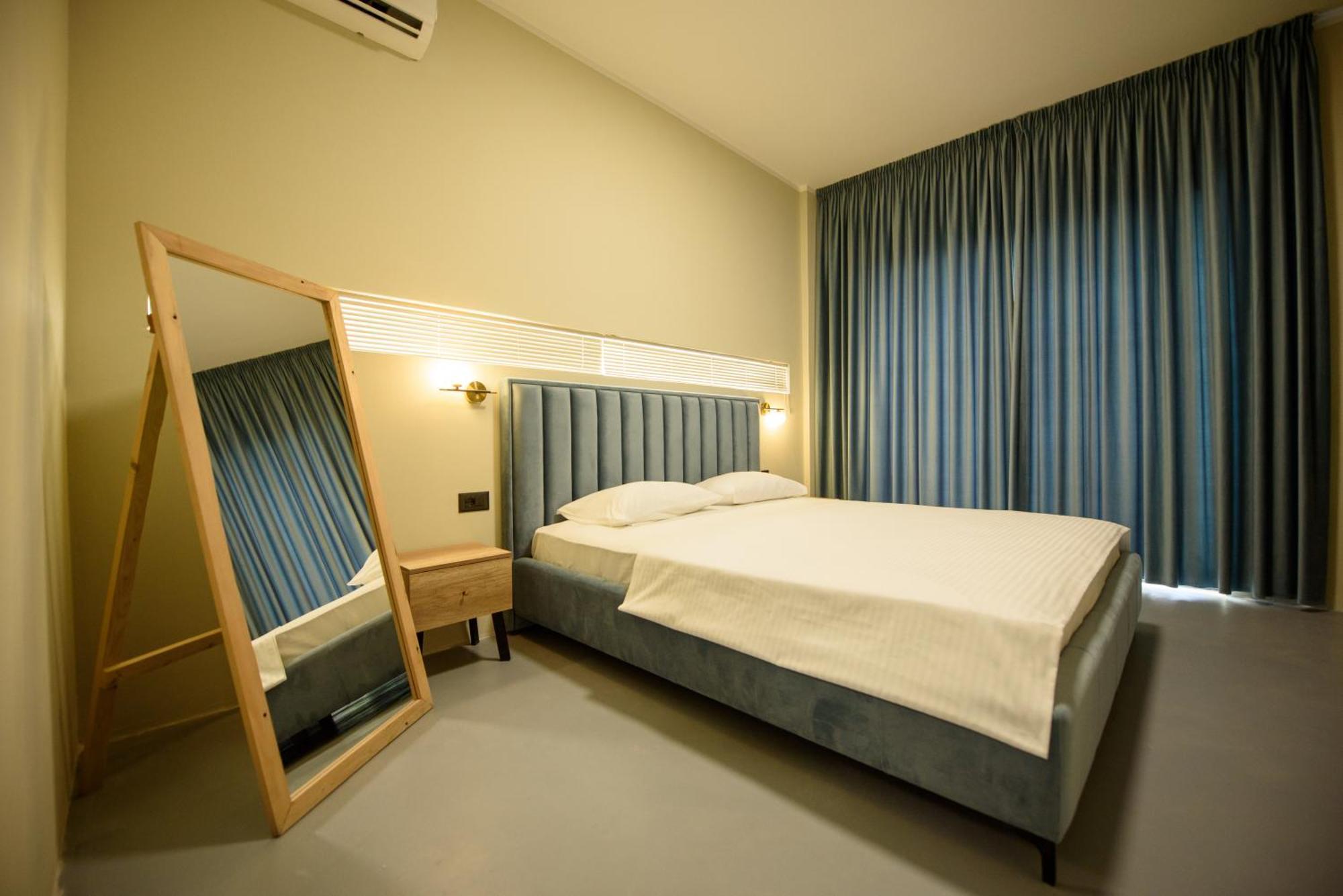Olivium Rooms Vlorë Екстериор снимка