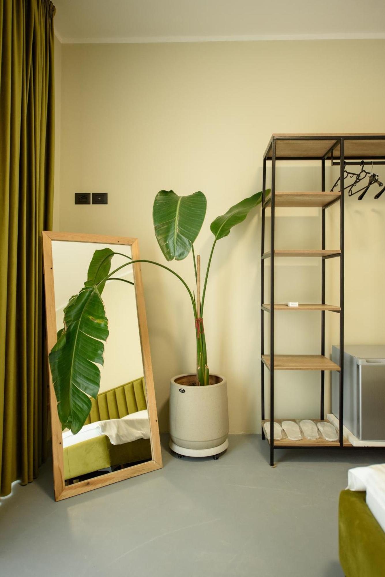 Olivium Rooms Vlorë Екстериор снимка