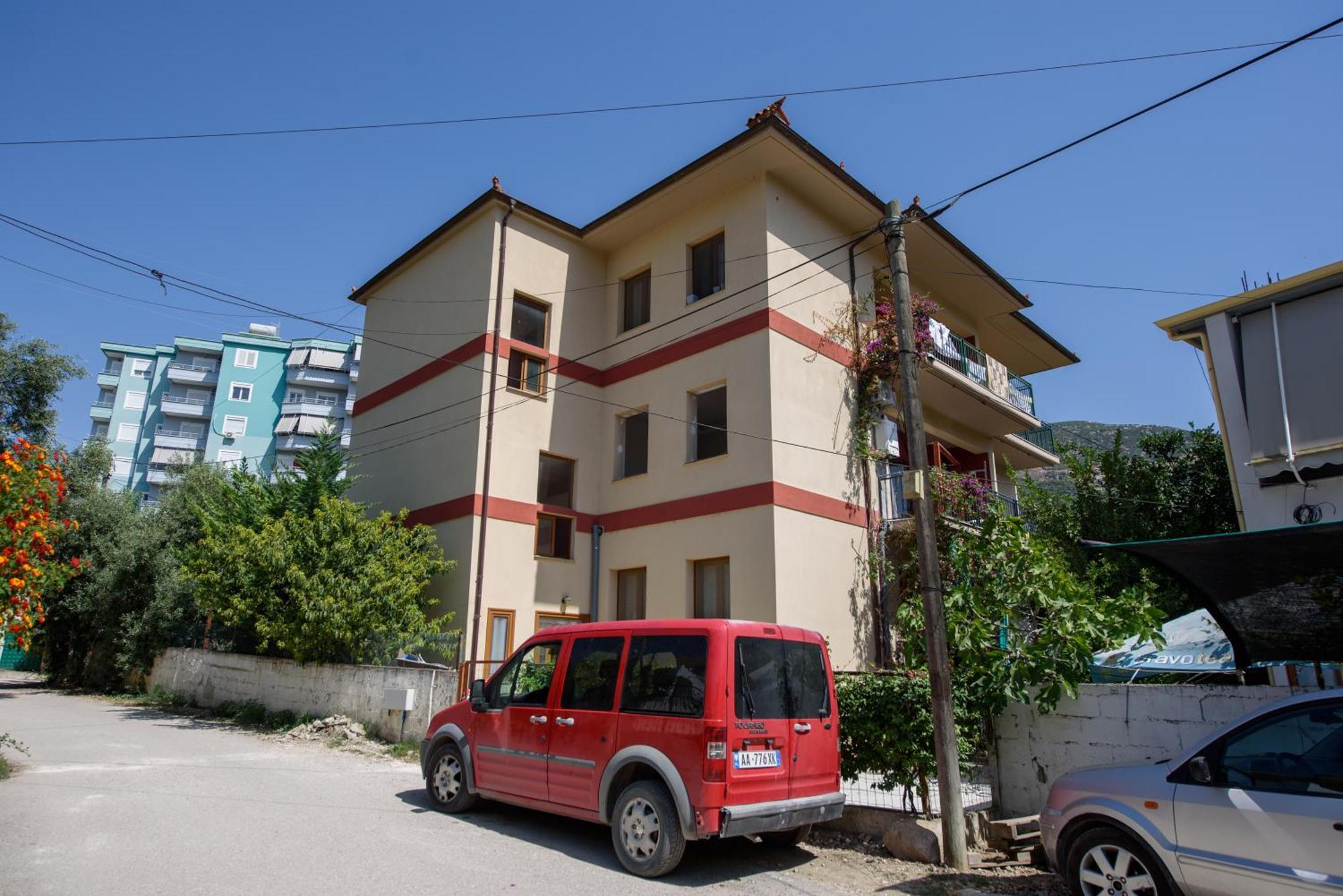 Olivium Rooms Vlorë Екстериор снимка